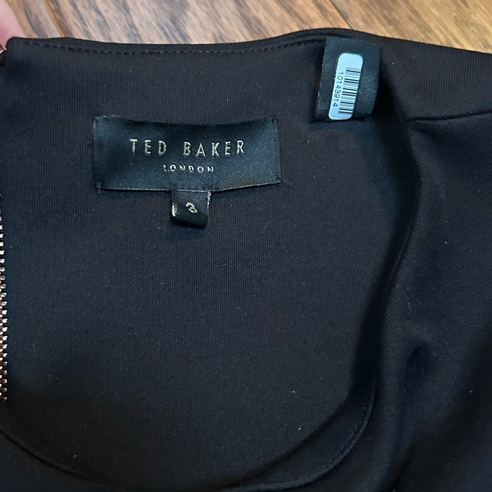 Ted Baker Elegant Black Top with Flared Sleeves - Picture 6 of 10